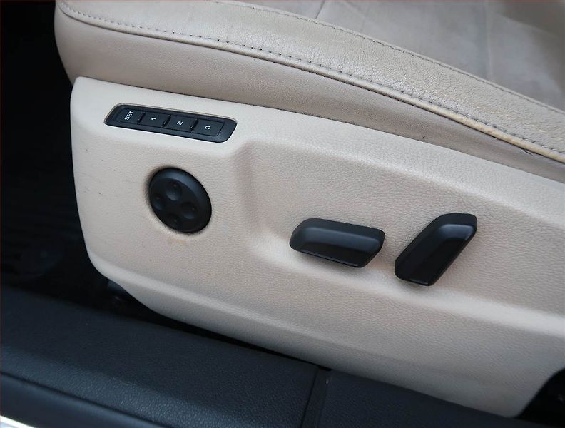 Škoda Superb (2012) 2.0 TDI, Automat, Navi, Xenony - fotka 20 z 22