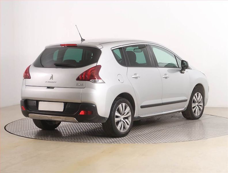 Peugeot 3008 (2015) Allure 1.6 VTi, Serv.kniha - fotka 5 z 19