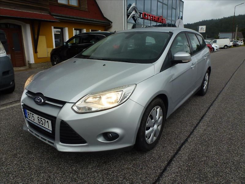 Ford Focus 1,6 16V Eco 150HP - fotka 2 z 41