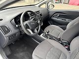 Kia Rio (2015) 1.2i 63kw  - náhled 14