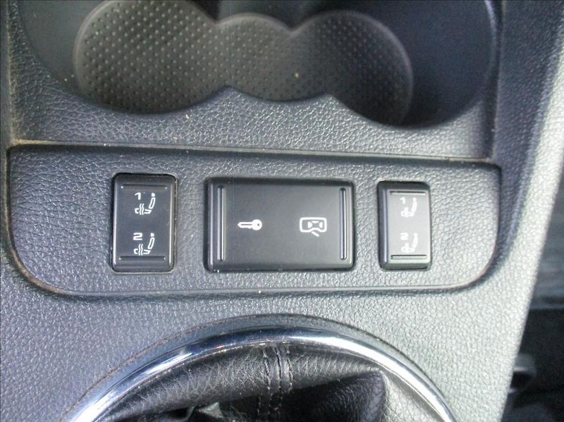 Škoda Roomster 1,2 TSI, klima, vyhř.sedadla, - fotka 17 z 21