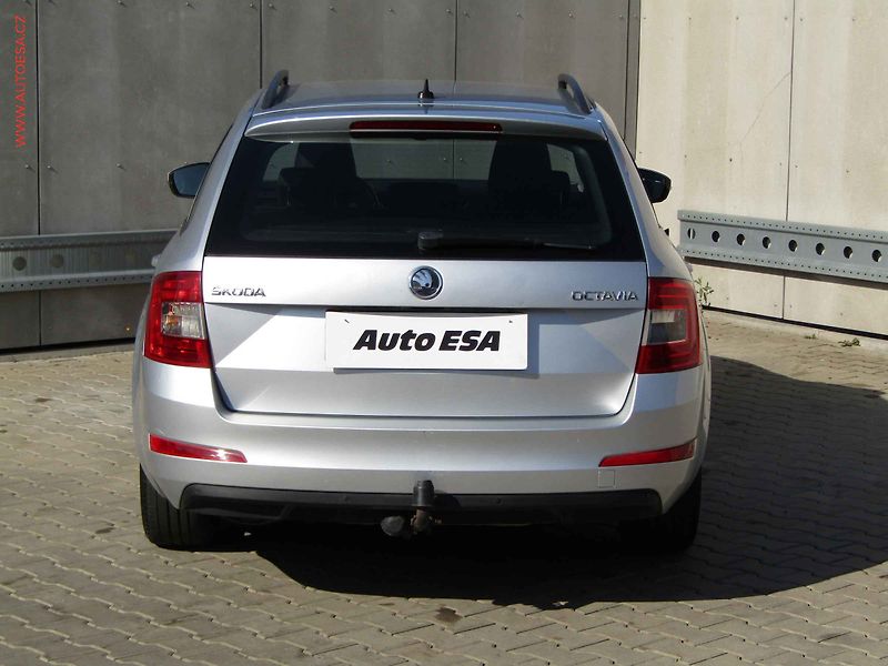 Škoda Octavia (2014) 2.0 TDi, Xenon, navi - fotka 5 z 18