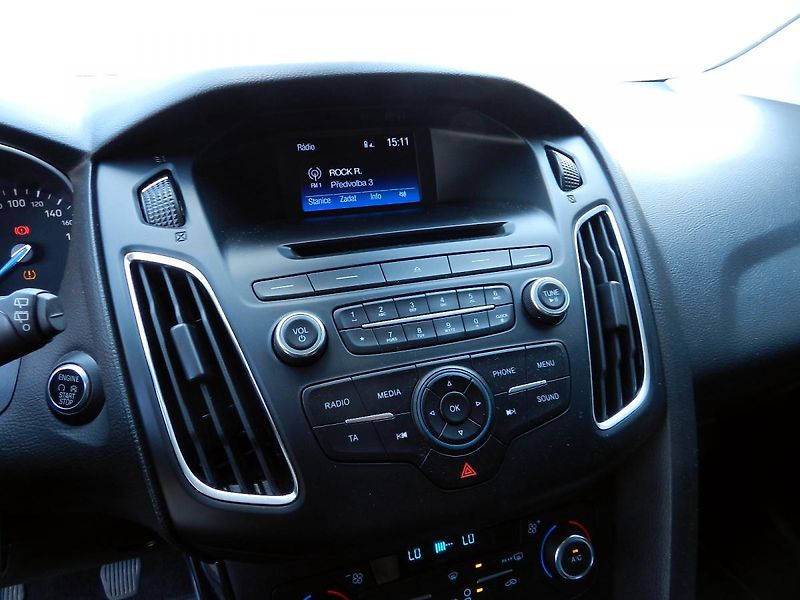 Ford Focus 1.0 EcoBoost 92 kW - fotka 12 z 13