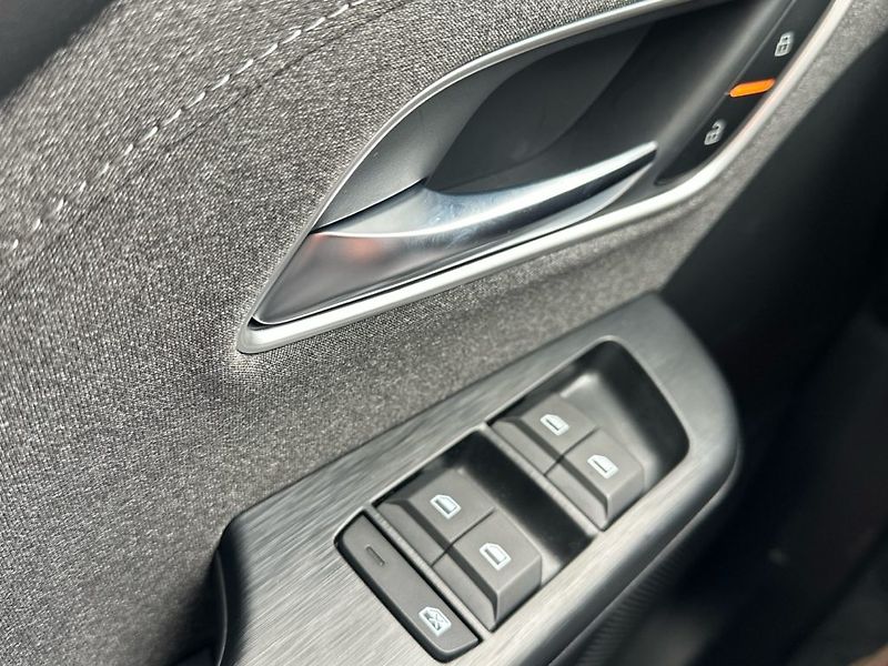 MG ZS (2026) Hybrid+ Emotion - fotka 19 z 22