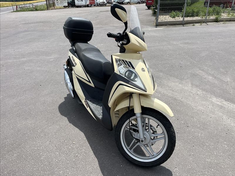 Yuki ZNEN PRISMA 125 ČR 1MAJ.   0,1 - fotka 2 z 7
