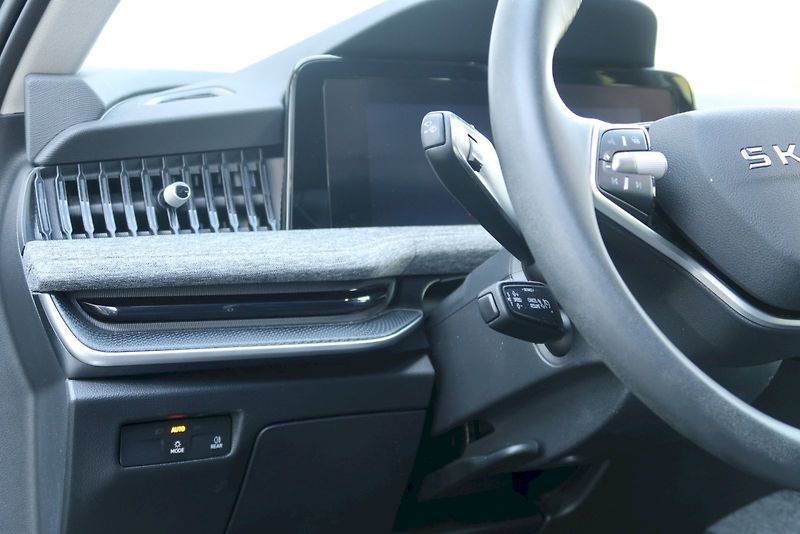 Škoda Superb (2026) Combi  Selection 1,5 TSi e- Te - fotka 14 z 32