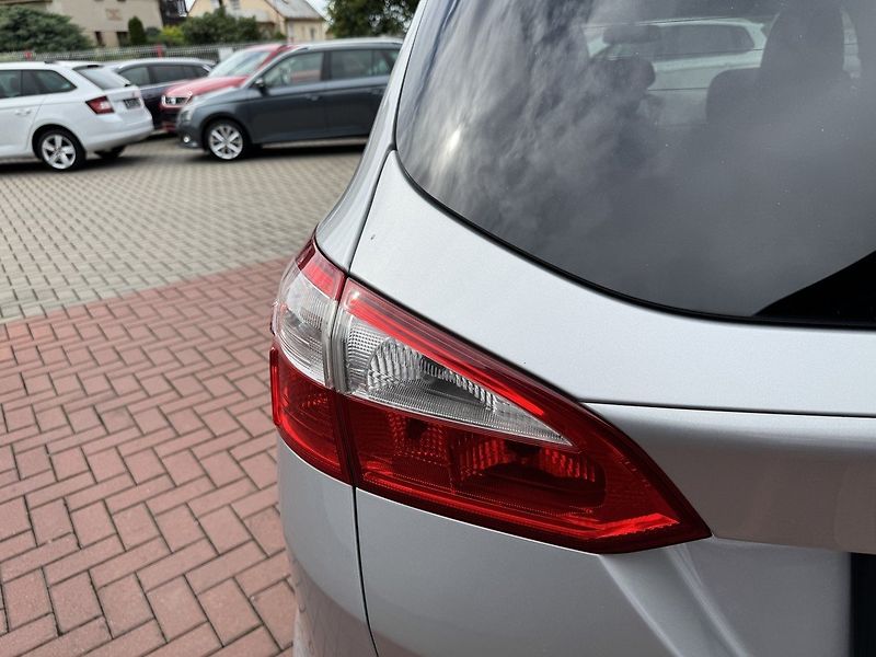 Ford Focus (2011) 1.6i Ti-VCT Klima Winter Paket - fotka 40 z 46