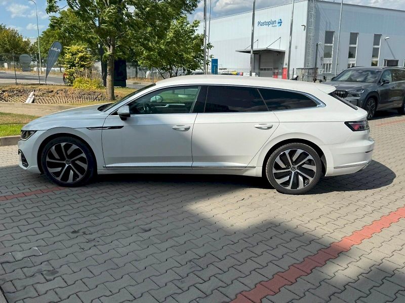 Volkswagen Arteon (2023) SHOOTING BRAKE R-LINE 2,0 TDI - fotka 9 z 27