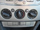 Ford Focus 1,6 74kW Combi - náhled 17