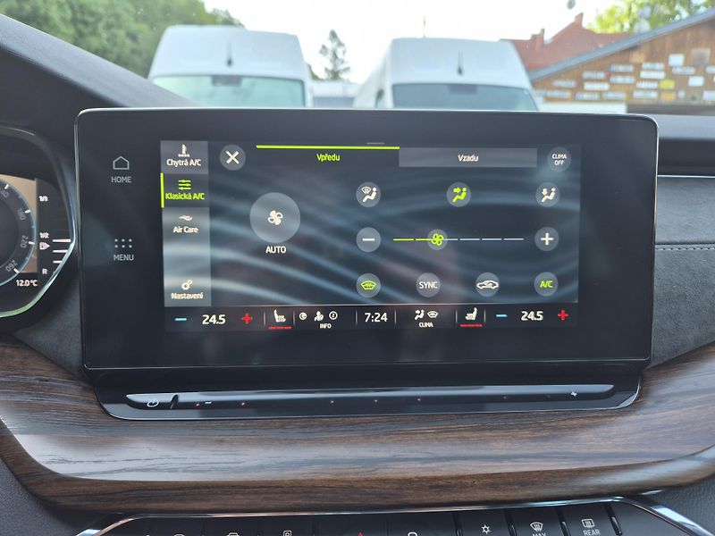 Škoda Octavia (2023) Combi Scout TDi 147kw DSG 4x4 - fotka 32 z 50