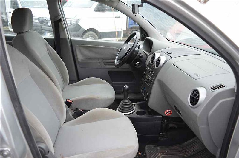 Ford Fusion (2003) 1,4 TDCI 50KW - fotka 18 z 20