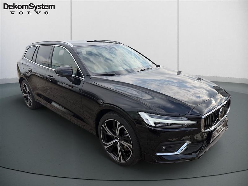 Volvo V60 (2026) 2,0 B4 Plus Bright 6247 - fotka 2 z 14