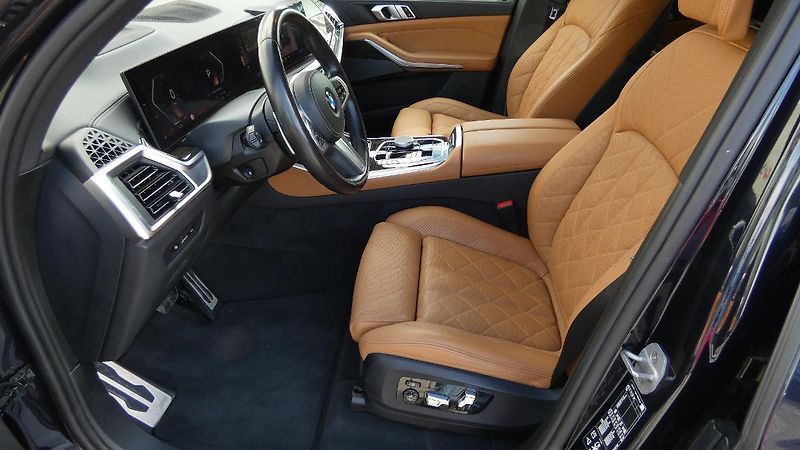 BMW X5 30d xDrive M Sport - fotka 17 z 26