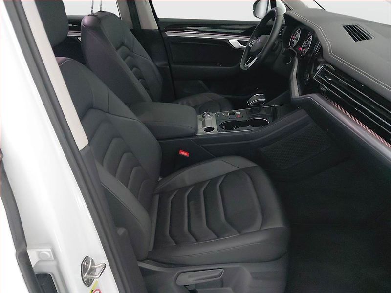 Volkswagen Touareg (2021) 3.0 TDI - fotka 9 z 22