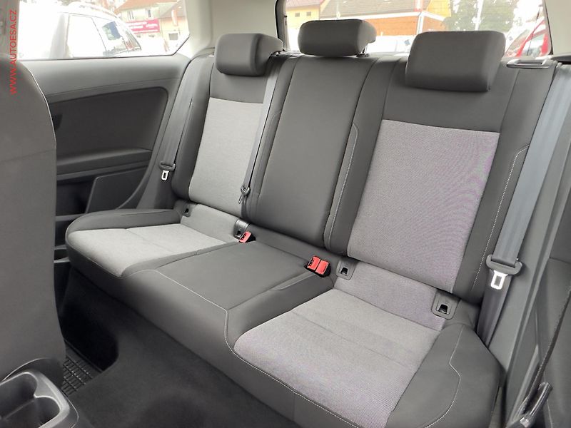 Volkswagen Golf (2013) 1.2TSi, AC - fotka 10 z 16