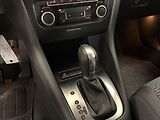 Volkswagen Golf 1,6 TDi 77 KW DSG NAVI PDC - náhled 19