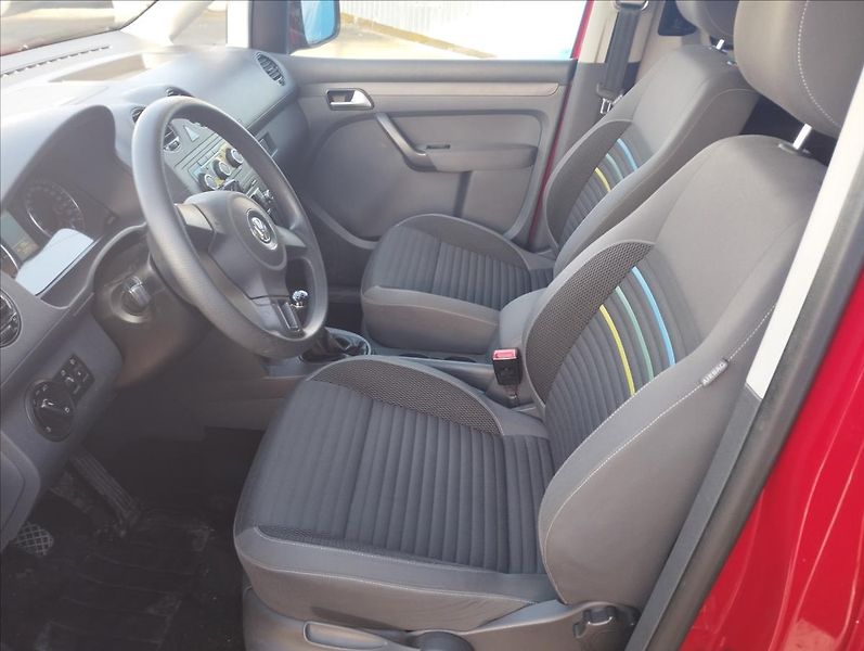 Volkswagen Caddy 1,2 TSi 77KW NOVÉ ROZVODY - fotka 7 z 14