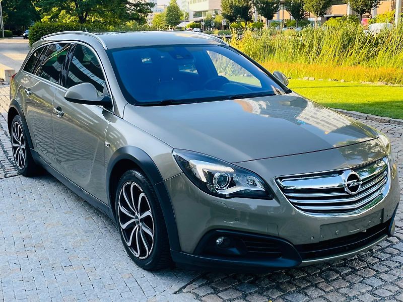 Opel Insignia 2.0CDTi 4x4 MANUÁL KAMERA VÝHŘ - fotka 7 z 49