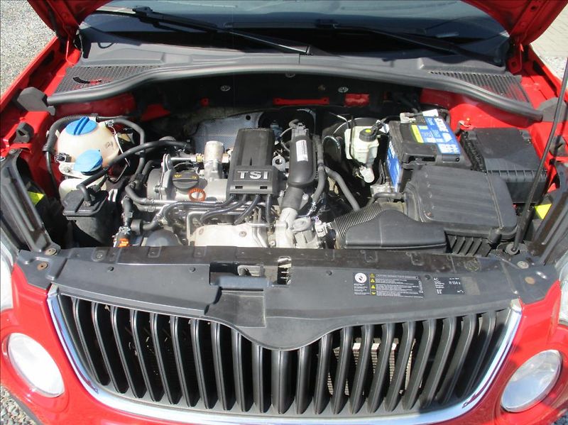 Škoda Yeti 1,2 TSI, klima, serv. kniha, - fotka 20 z 33