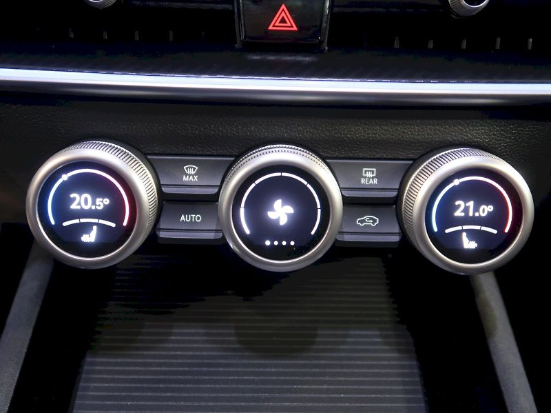 Škoda Superb (2026) SPORTLINE 2.0TDI 142kW 4x4 DSG - fotka 32 z 42