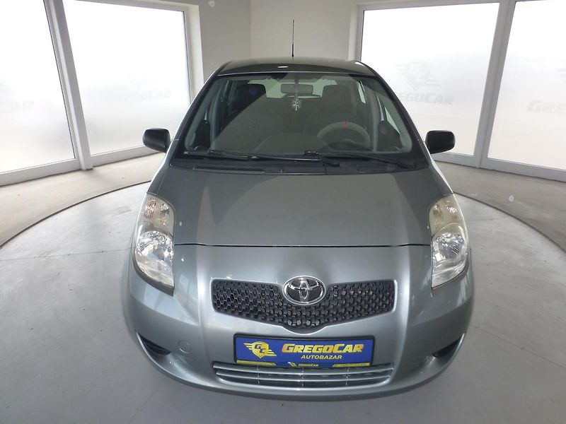 Toyota Yaris (2007) 1,3i-64KW**KLIMA*TAŽNÉ***5DV - fotka 2 z 24
