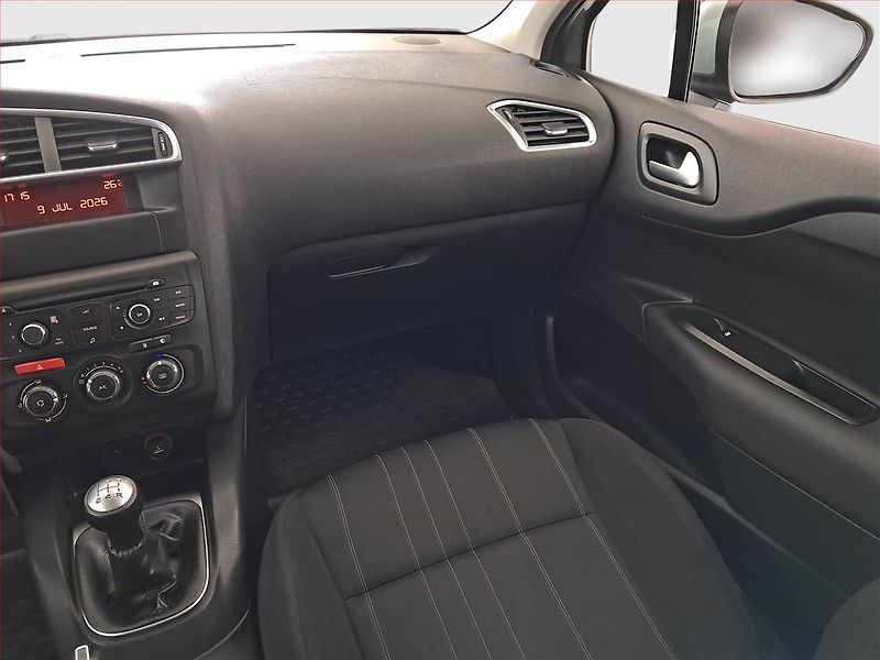Citroën C4 (2011) 1.4 16V, Serv.kniha - fotka 8 z 14