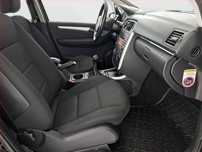 Mercedes-Benz Třídy B (2011) B 180 CDI - fotka 9 z 15