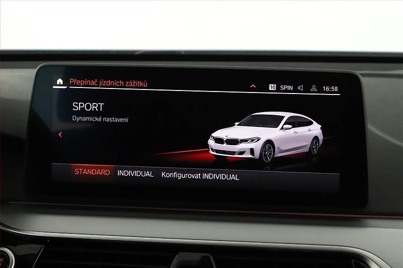 BMW Řada 6 (2022) 640i xDrive GT - fotka 17 z 20