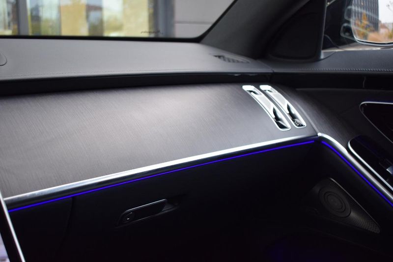 Mercedes-Benz Třídy S (2021) S400d AMG L 4M/360/Masáže/HUD/ - fotka 14 z 48