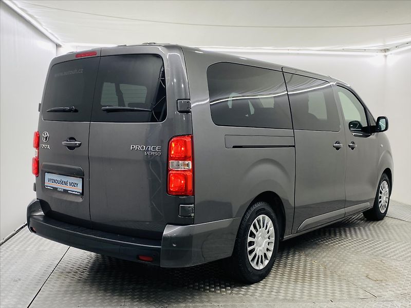 Toyota ProAce Verso 2,0 D-4D 106kW 8Míst - fotka 2 z 25