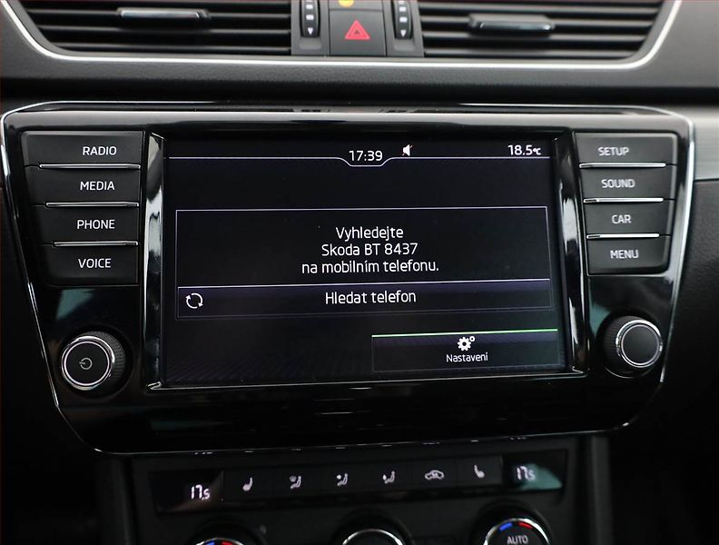 Škoda Superb (2017) Style 2.0 TDI, Automat, Kůže - fotka 12 z 19