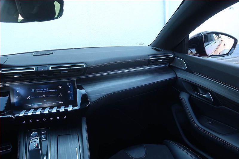 Peugeot 508 (2019) 2.0 BlueHDi, Automat - fotka 8 z 26