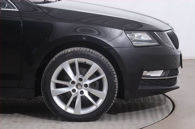 Škoda Octavia (2018) 2.0 TDI, 4X4, Automat - fotka 15 z 27