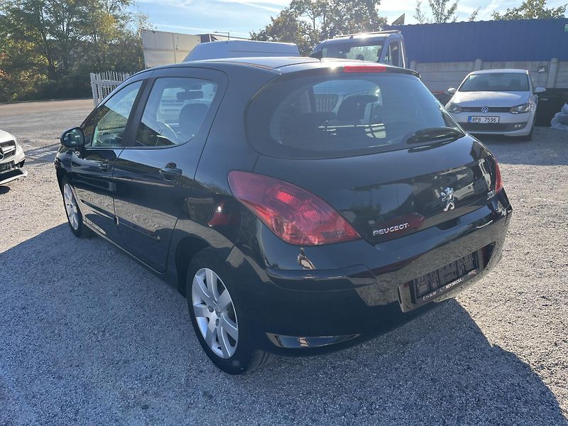Peugeot 308 (2008) 1.6HDi 80 Kw, 116 000 km! - fotka 5 z 16