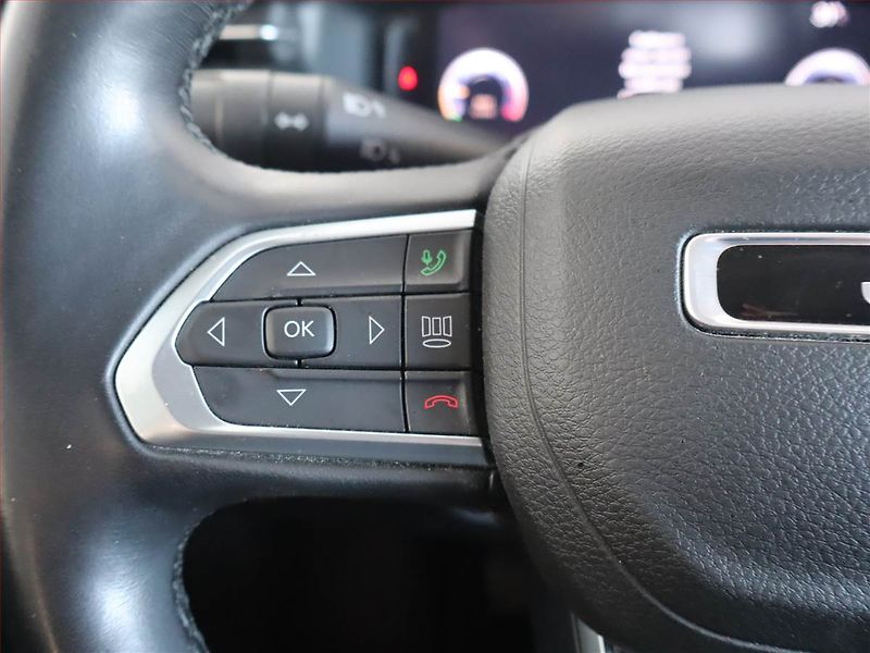 Jeep Compass (2022) 1.6 MultiJet - fotka 18 z 26