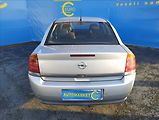 Opel Vectra 1,8 i 90KW - náhled 3