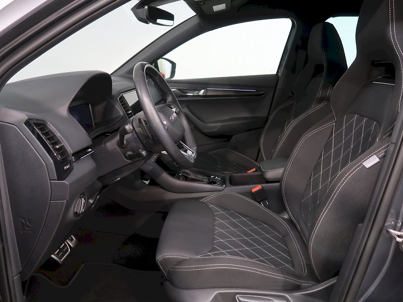 Škoda Karoq (2026) SPORTLINE 2.0TDI 110KW 4X4 DSG - fotka 10 z 35