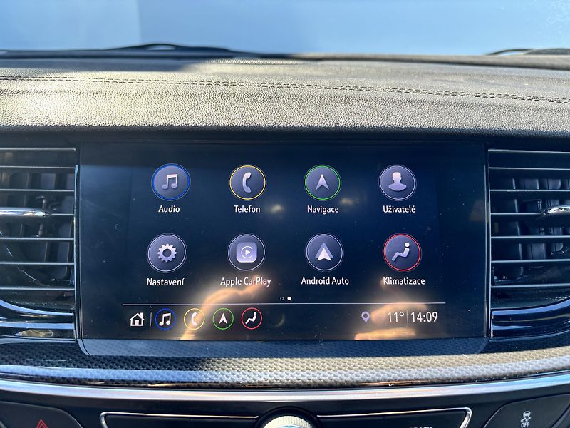 Opel Insignia (2022) 2.0CDTi 128kW Serv. kniha ALU! - fotka 24 z 33