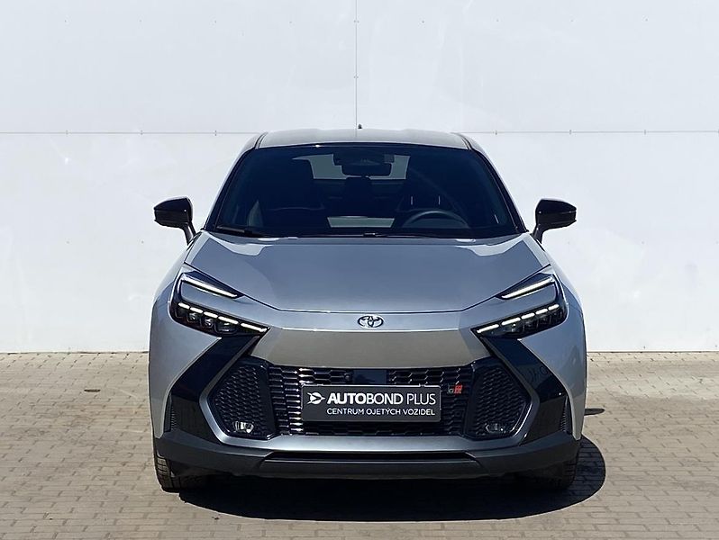Toyota C-HR 2.0 PHEV e-CVT GR-Sport Premie - fotka 4 z 26