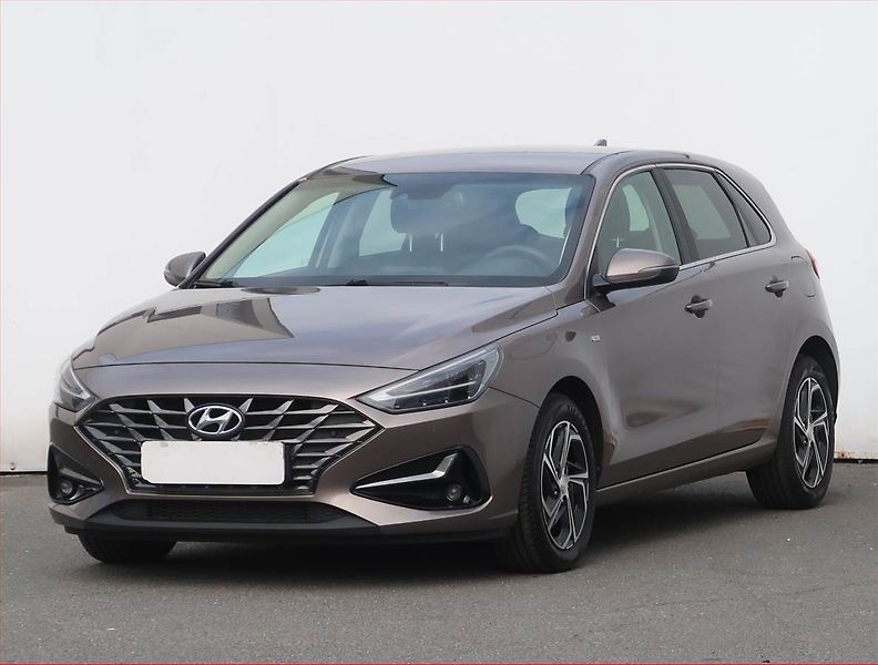 Hyundai i30 (2021) Smart 1.5 T-GDI MHEV, ČR,1.maj - fotka 2 z 20