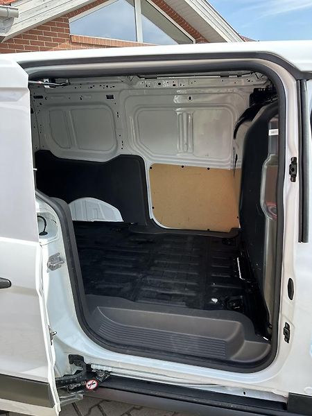 Ford Transit Connect (2019) 1,5-ecoblue-SENZORY-NAVI- L2H1 - fotka 52 z 70