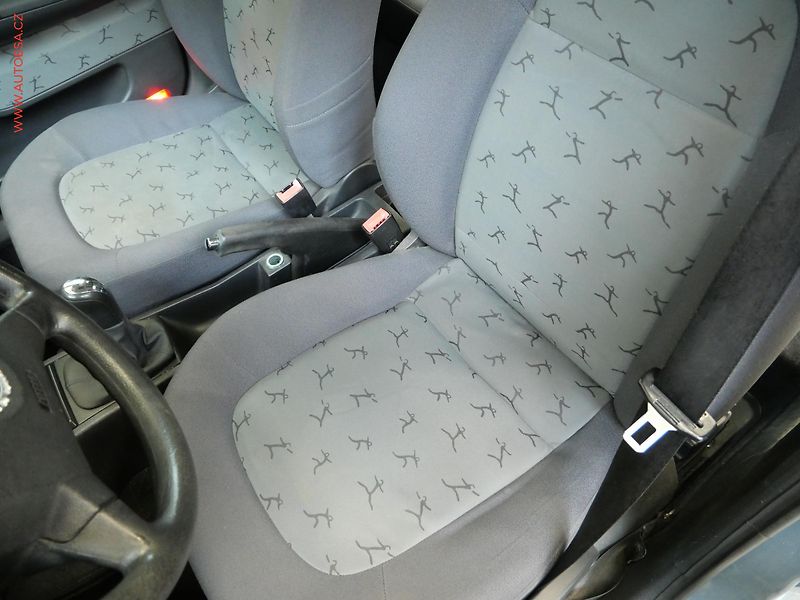 Škoda Fabia (2002) 1.9SDi, ČR, AC, výhřev sed - fotka 9 z 16