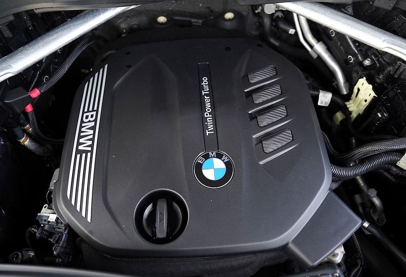 BMW X5 25d xDrive/230 PS/kůže/AT - fotka 10 z 42
