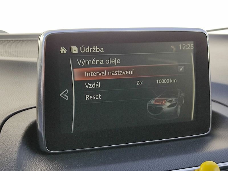 Mazda 3 (2016) 2.0 Skyactiv-G / 88 kW  Automa - fotka 16 z 37