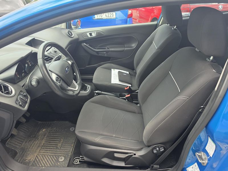 Ford Fiesta 1.2 i  - fotka 11 z 19