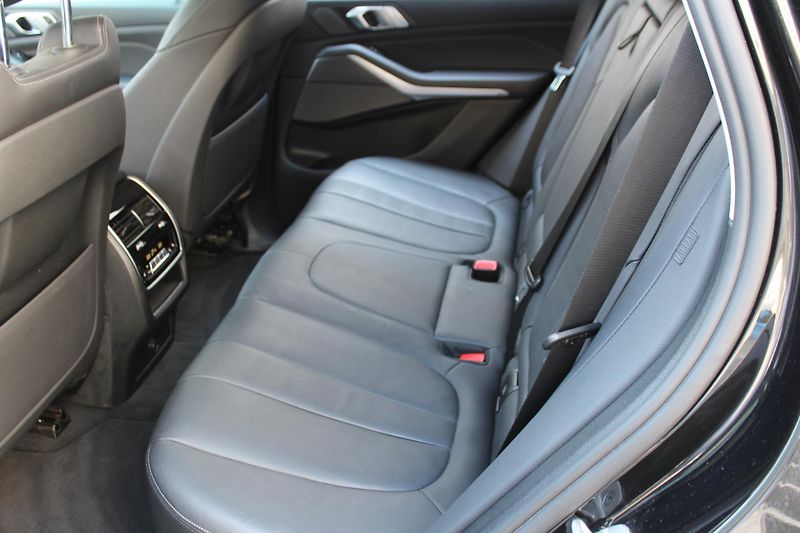 BMW X5 xDrive30d - fotka 20 z 26