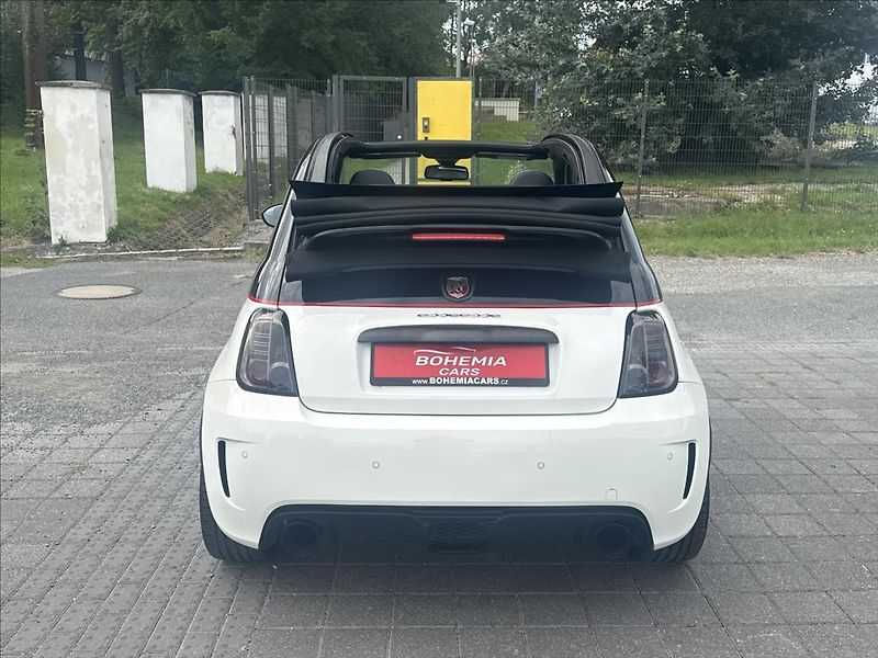 Abarth 500 1,4 T-JET 500C Cabrio - fotka 21 z 31