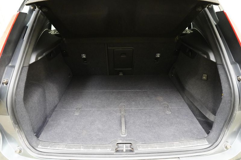 Volvo XC40 - fotka 26 z 27