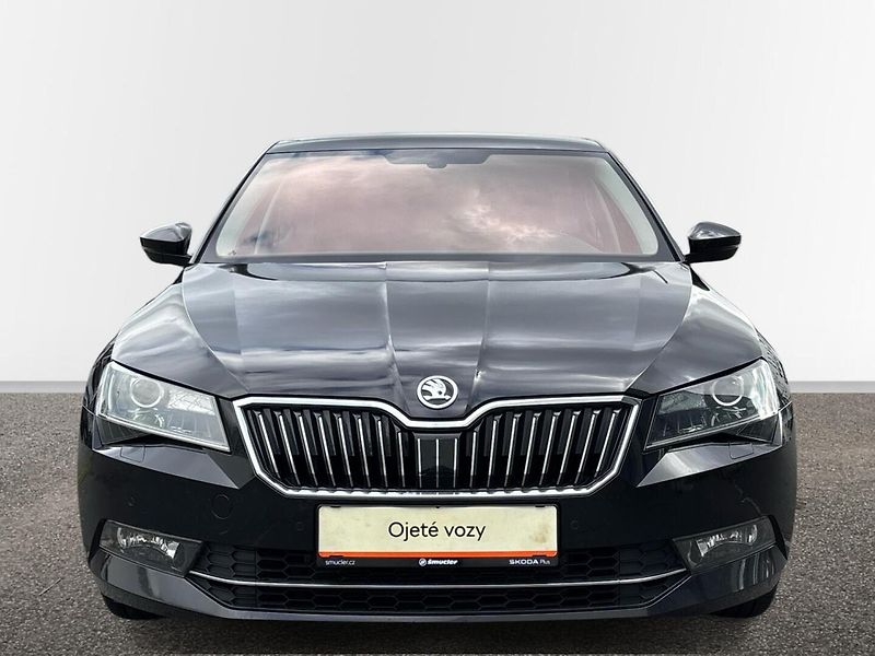 Škoda Superb STYLE DSG - fotka 4 z 25