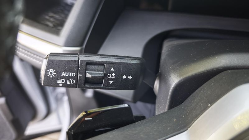 Jeep Compass (2026) Altitude hybrid 145PS automat  - fotka 29 z 40